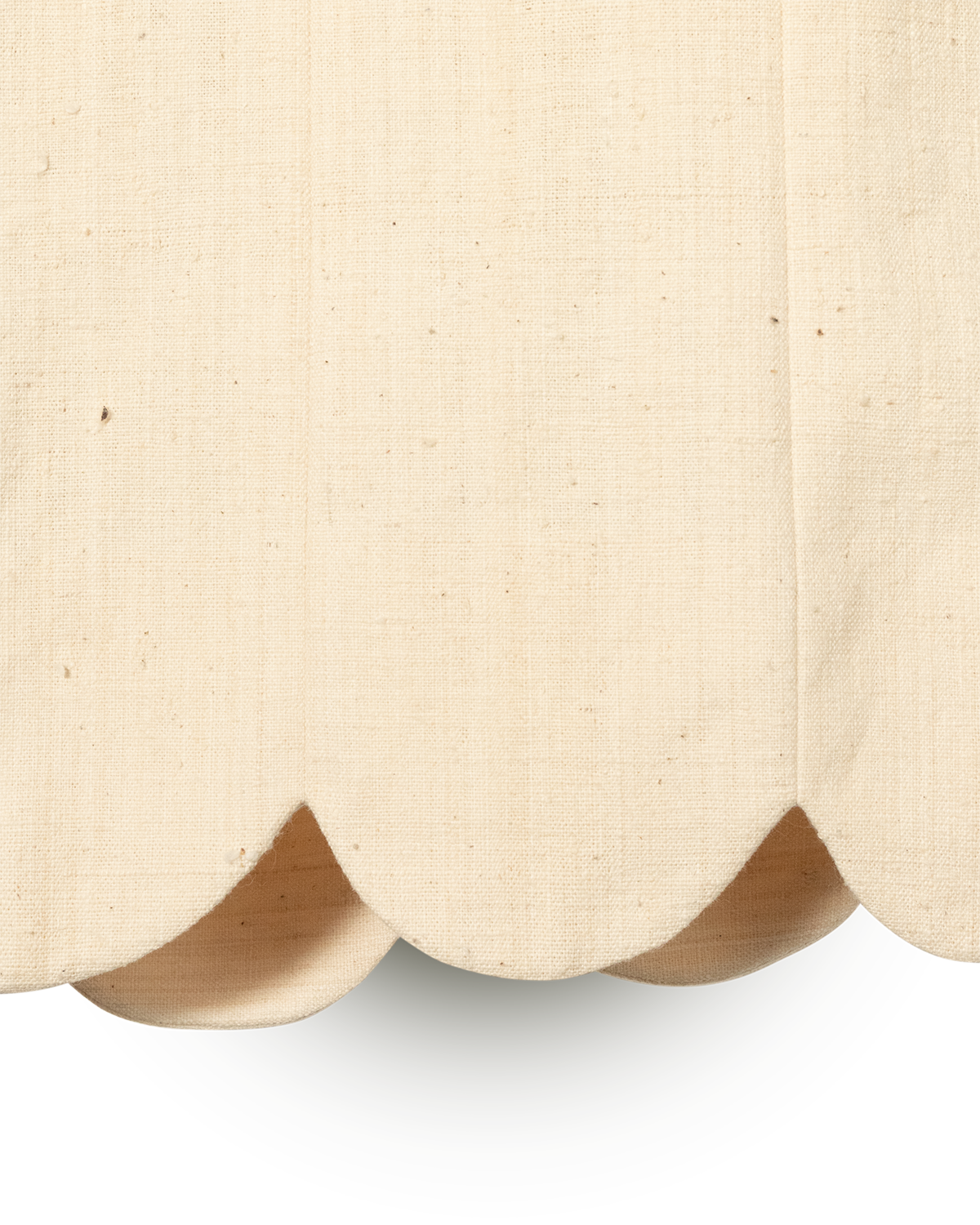 Pantalones cortos de rayas con pétalos