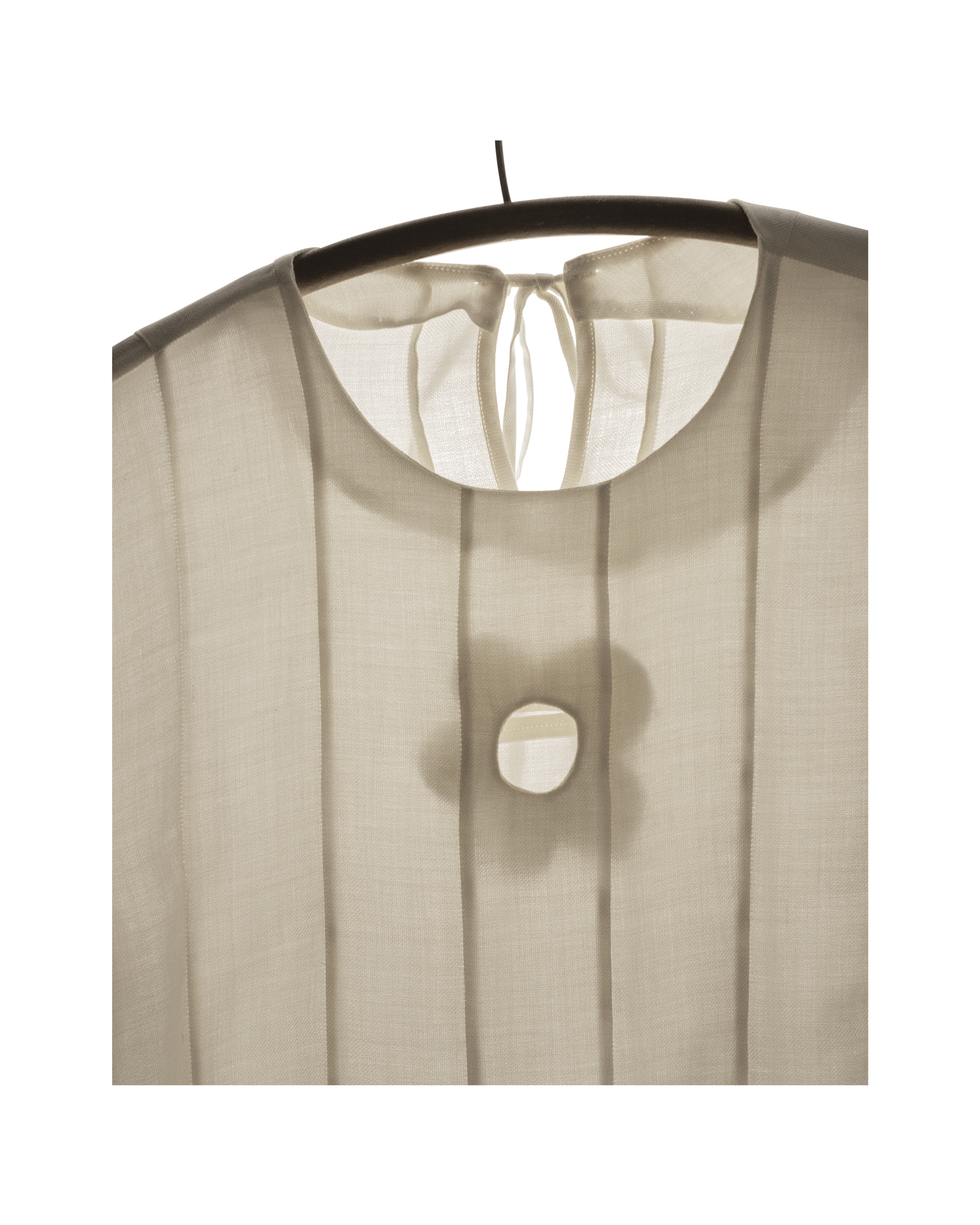 Camiseta de manga larga con tiras de seda de Fafa ocultas